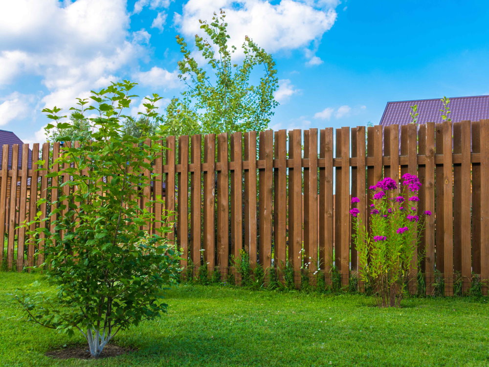 Kellyville OK Shadowbox style wood fence